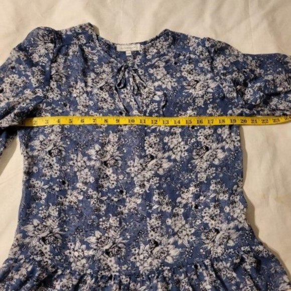 Blousology floral top, size large - Picture 5 of 7